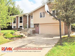 5520 Quail Ridge Pl, Lincoln, NE 68516