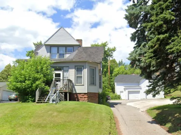 1821 E 1st St, Duluth, MN 55812