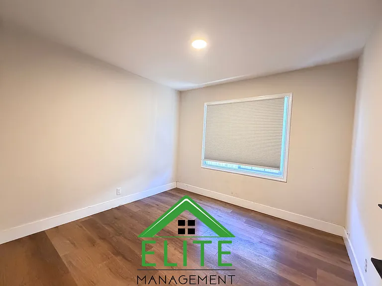 1701 Fruitridge Rd — Photo 10