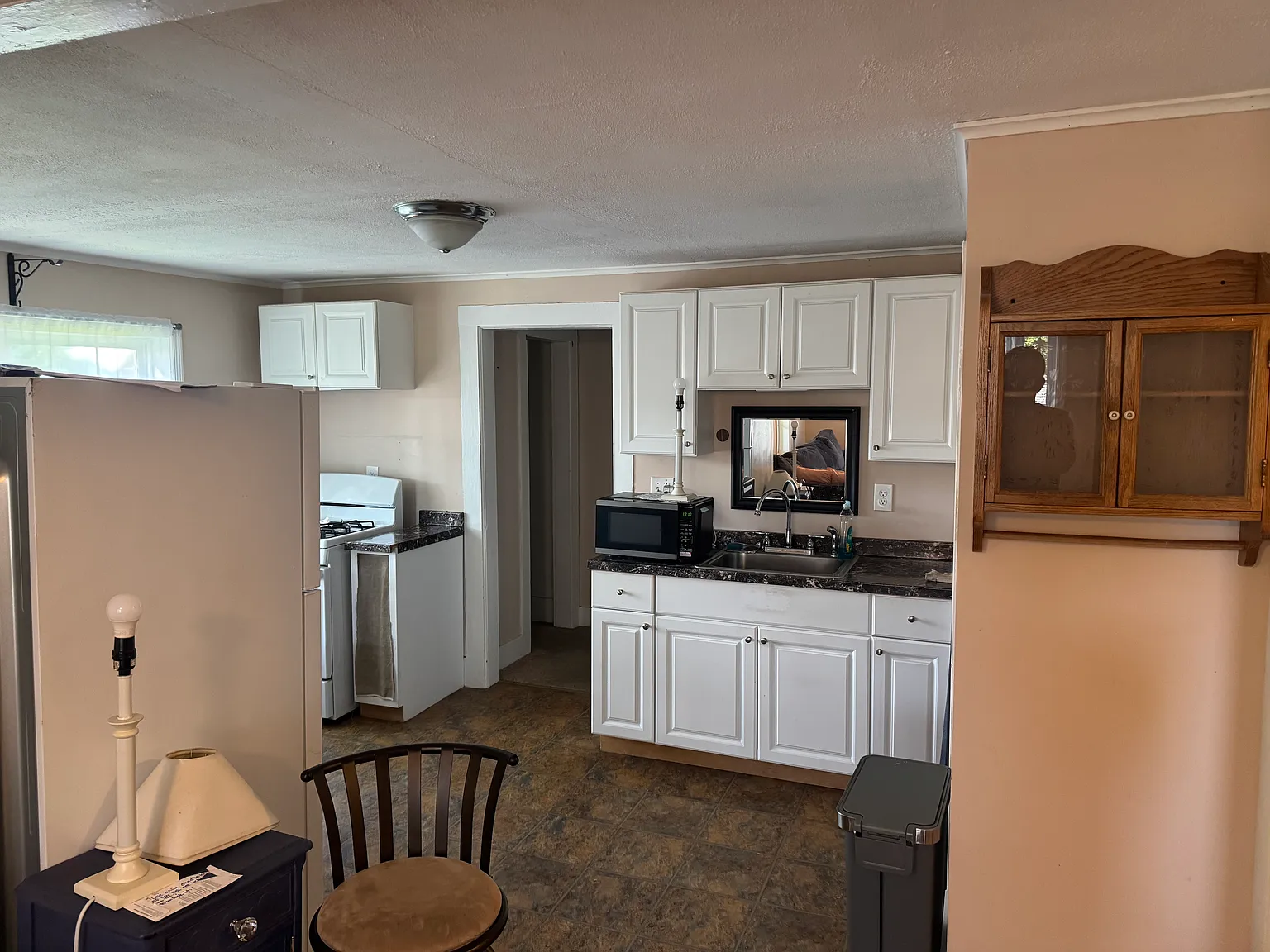 2 bed, 1000 sqft, $1,850 — Photo 2