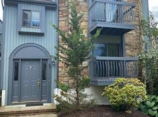 39 Kensington Ct, Hackettstown, NJ