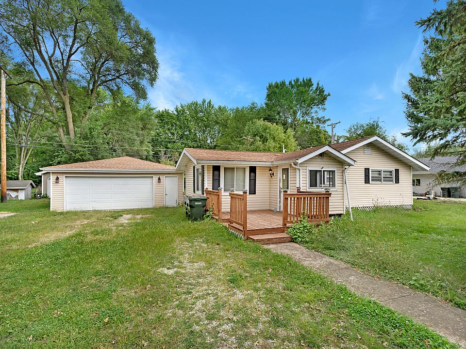 1st image of 26260 Willow Ln