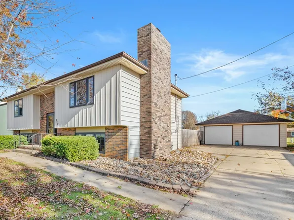 420 N Clark St, Pleasantville, IA 50225