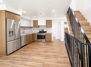 1122 N Beachwood Dr #1/2, Los Angeles, CA 90038