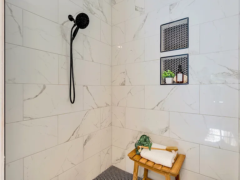 5409 Saint Elmo Ave — Photo 3