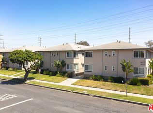 3650 Carmona Ave, Los Angeles, CA 90016