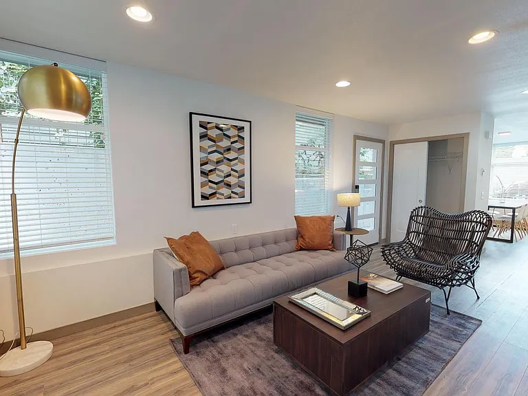 3308 Claremont Ave S — Photo 1