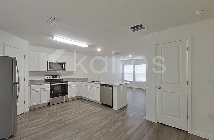 12378 Paramount Dr — Photo 5
