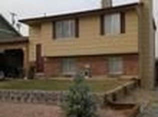 4302 Windsor Dr, Farmington, NM 87402
