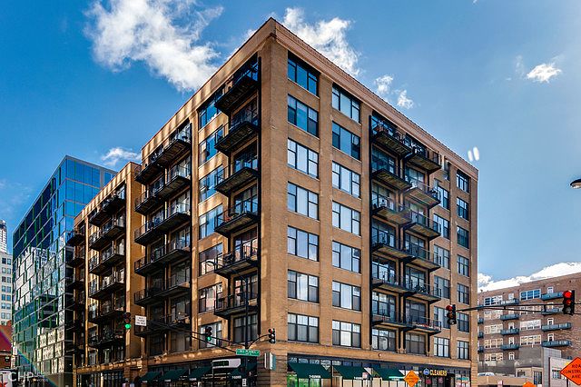 1st image of 625 W Jackson Blvd APT 410