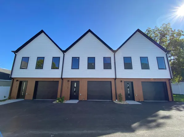 422 9th Ave SE #102, Rochester, MN 55904