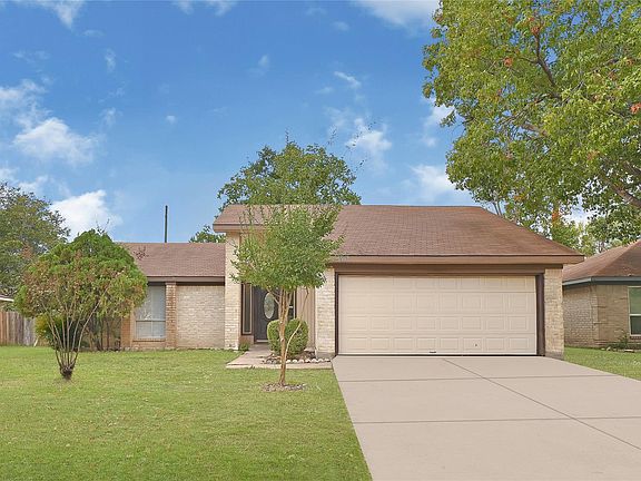 2nd image of 15907 Timber Valley Dr