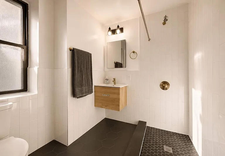 753 9th Ave #3CC — Photo 17