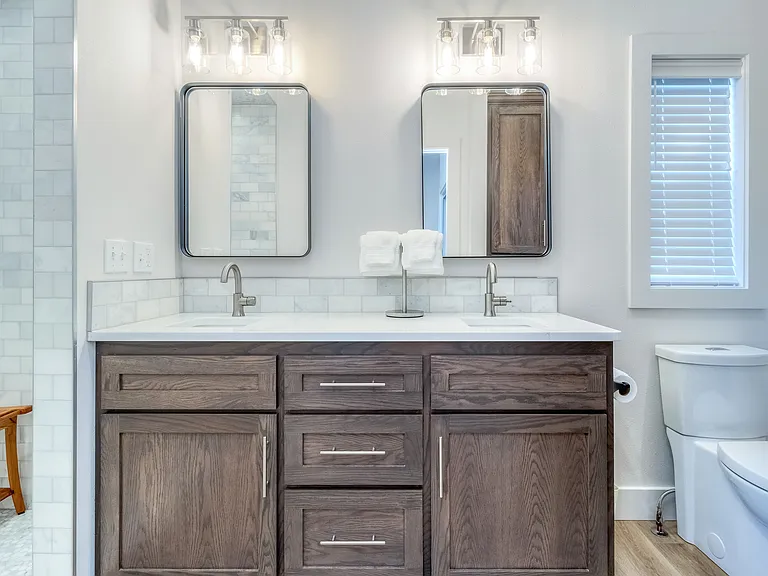 1168 SE Sentry Dr — Photo 11