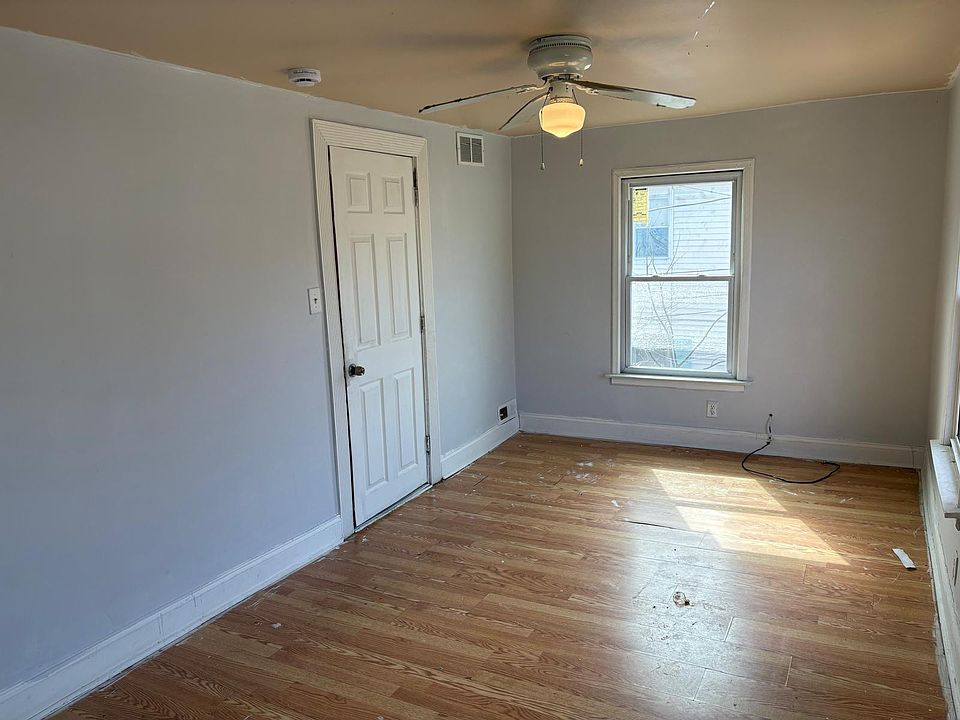 2nd image of 515 N 3rd St