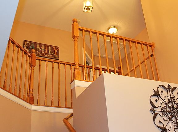2nd image of 11750 Niagra Ln