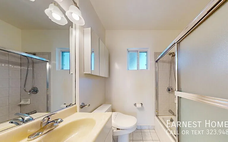 14013 Addison St — Photo 15