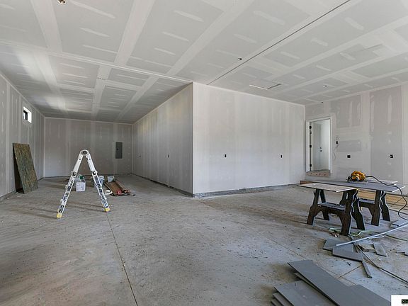 3rd image of 2222 Battle Creek Rd