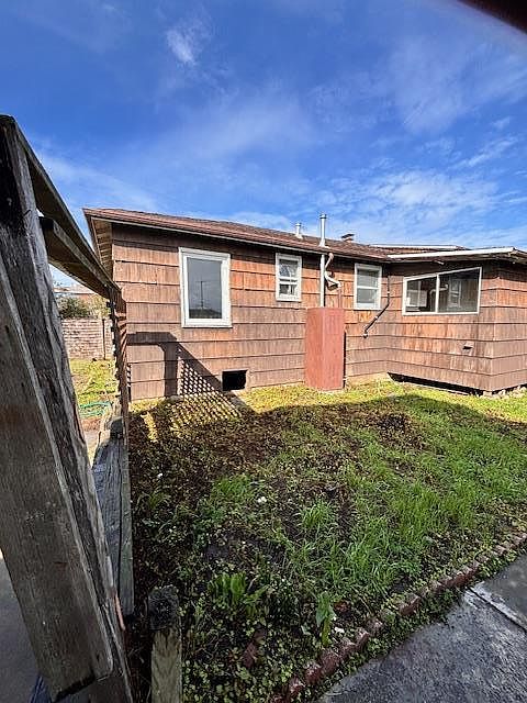 2nd image of 65 Bayshore Cir