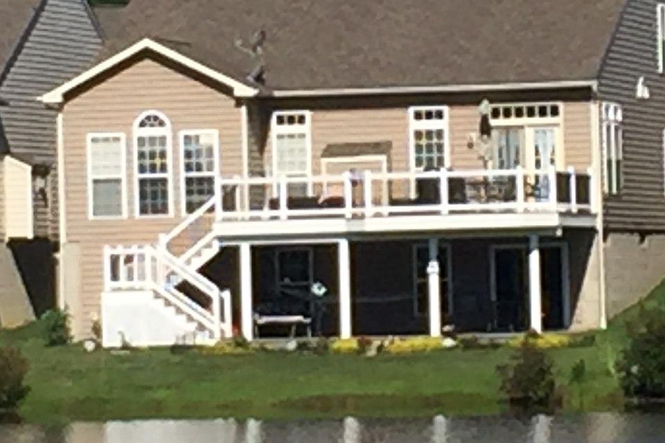 1st image of 4989 Lake Forest Dr