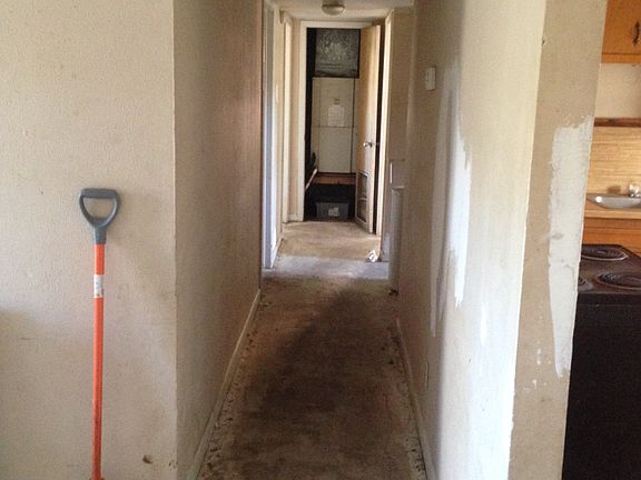 5th image of 27573 W 2nd Ave