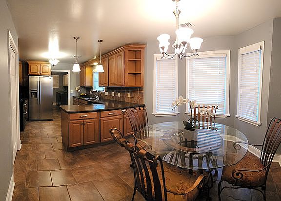 4th image of 25 Turtle Creek Ct