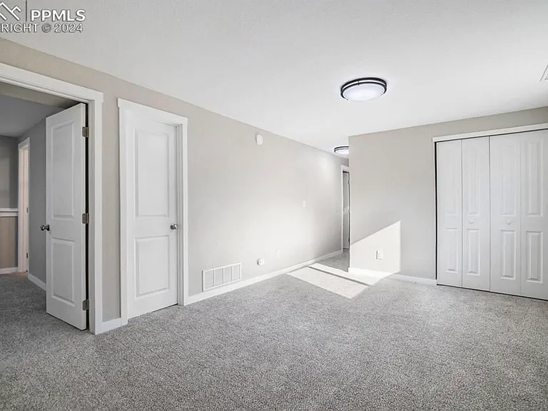 1188 Commanchero Dr — Photo 15