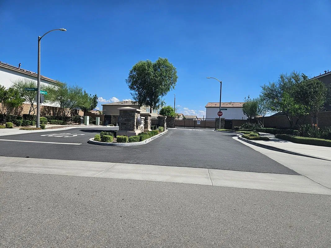 1 bed, 1.0 bath, 700 sqft, $1,975 — Photo 3