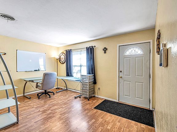 5th image of 3731 Boulder Ave