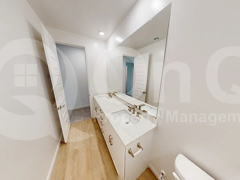 10042 S 23rd Ln — Photo 36