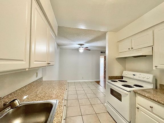 5th image of 2811-15 E St #7