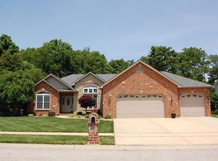 8521 Armsleigh Pl, O Fallon, IL 62269