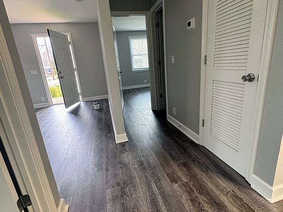 5th image of 5020 W Durrett Dr #A