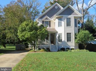 446 Nutley St NW, Vienna, VA 22180