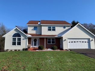 2712 Grandview Pl, Endicott, NY 13760