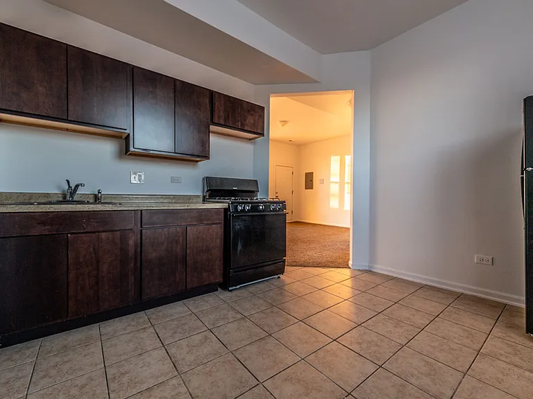 1630 S Sawyer Ave — Photo 28