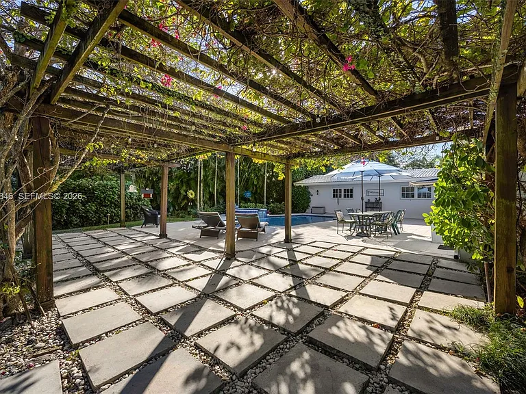 7290 SW 77th Ter — Photo 34