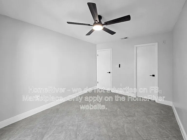 616 Beach Park Ln #V261 — Photo 12