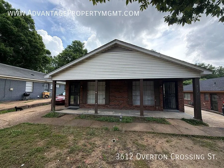 Charming 2-Bedroom Home for Rent - 3612 Overton Crossing — Photo 3