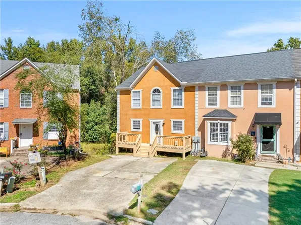 3845 Meadow Green Ct, Peachtree Corners, GA 30092