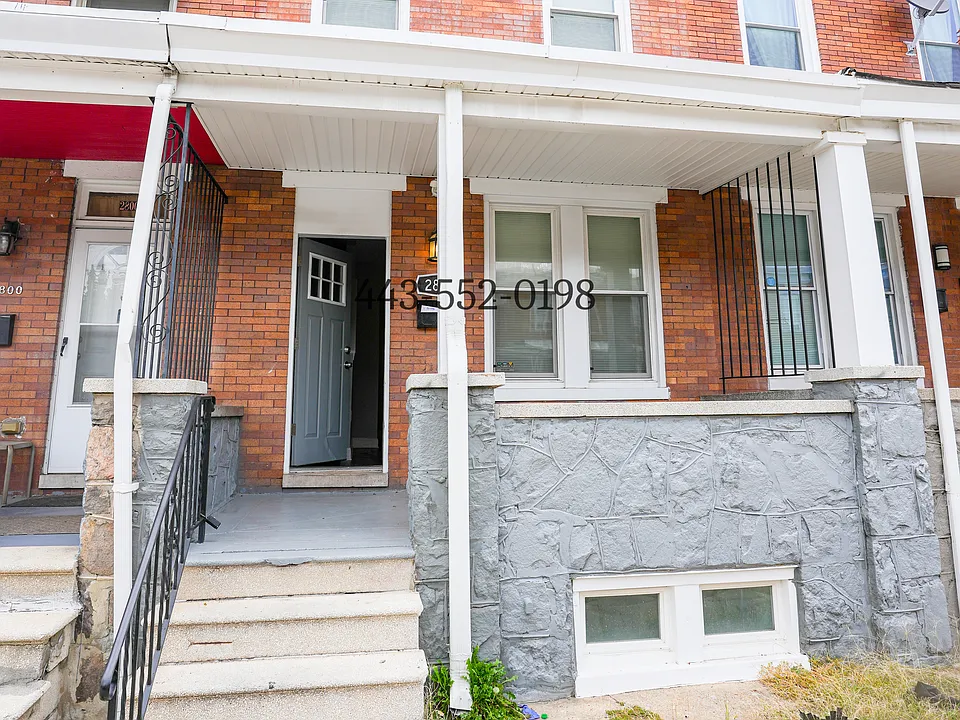 2802 Ashland Ave