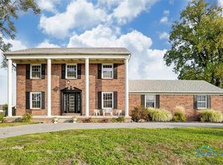 6726 Emch Rd, Walbridge, OH 43465