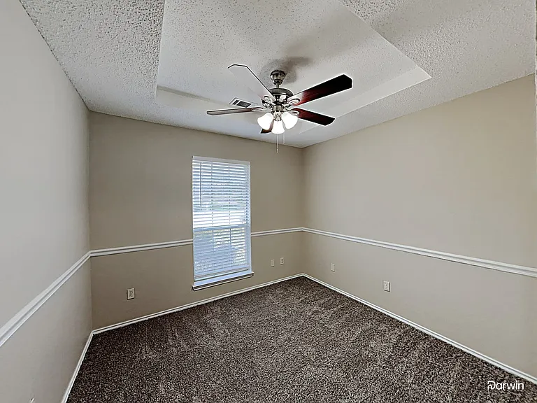 1714 Knob Hill Dr — Photo 9