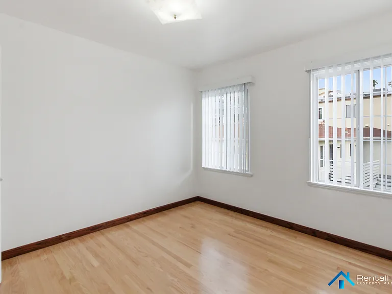 1705 Holly Dr — Photo 10