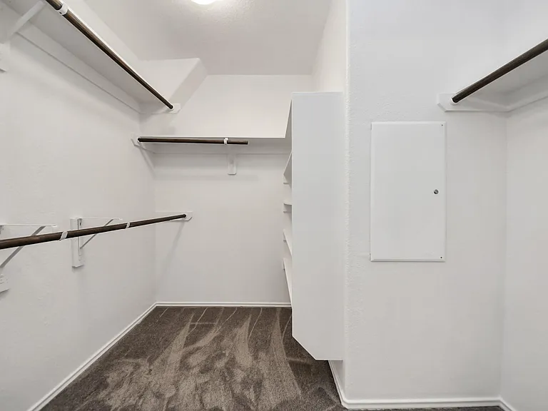16130 Beachside Pl — Photo 40