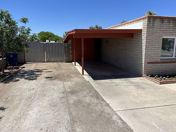 3rd image of 9340 E Pikes Peak Dr