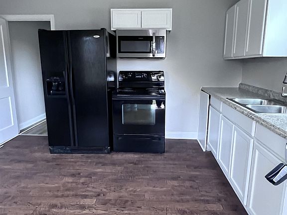 3rd image of 311 Coltrane Ave