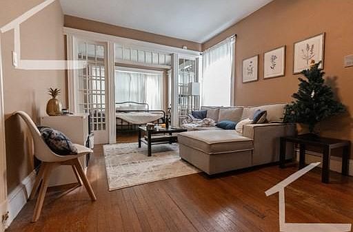 2nd image of 1Z Park Vale Ave #1Z