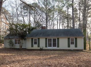 2 Maple Dr, Chapel Hill, NC 27514