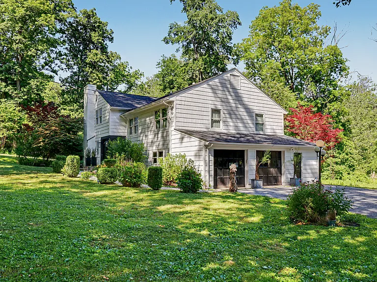84 Hunting Ridge Rd — Photo 35